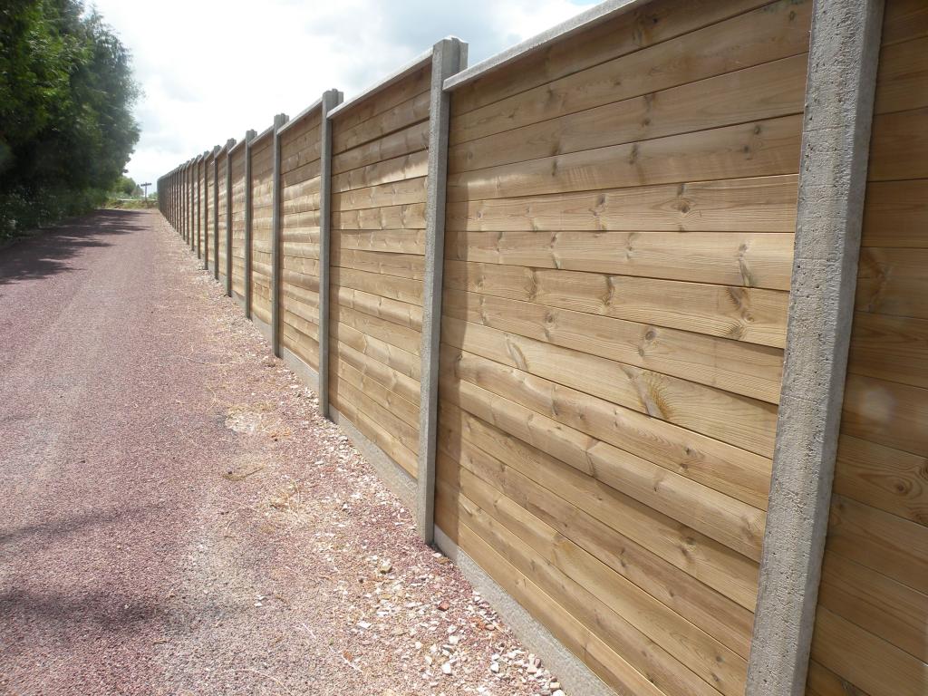 Cr�a cl�ture - Cl�ture en b�ton et remplissage bois